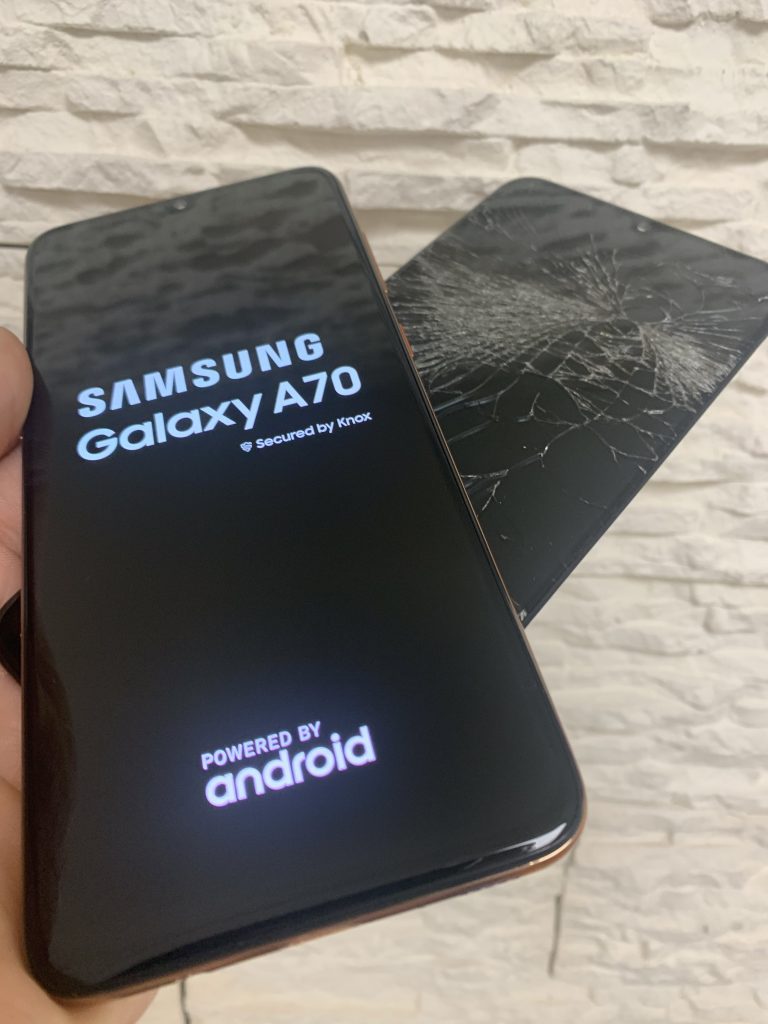 Zamena ekrana za Samsung Galaxy A10, A20, A40, A50, A70, A80, A90, Phone4u